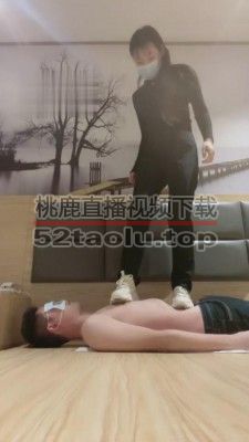 【娇娇公主】小白鞋高跟鞋踩踏碾压 bf5196