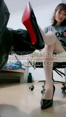 【缘彼大大】肉丝舔脚恋足 bf24463