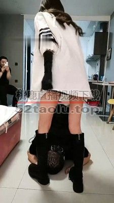 【文文master】性感女神骑马/鞭打/暴力踹头 bf28465