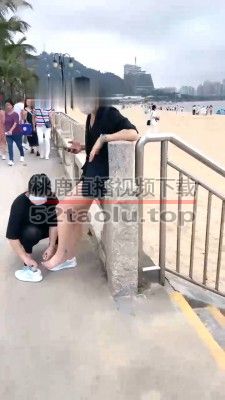 【丹祖宗】户外母畜-拽头发/转胯/闻原味白袜/耳光/骑马叼袜 bf28494