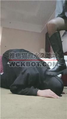 【bibi团】清理脏长靴黑丝/闻鞋窝/高跟鞋踩/插嘴 JS240407-21