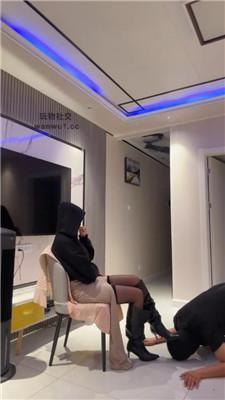 【玉米】鞭打/清理脏长靴/踩踏喂食 JS240906-6