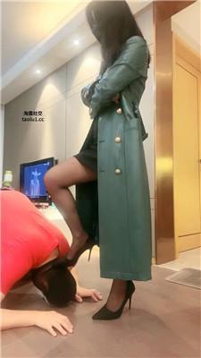 【绯闻王妃】厕所磕头求虐/高跟黑丝踩/骑马狗爬 bf47073