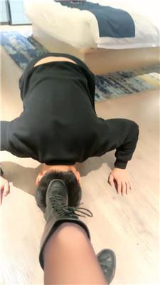 【小原妈妈】骑马/黑丝脚深喉/舔脏长靴 JS250104-6