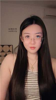 【夏主】绿帽小年夜老婆带人回家    250121-16