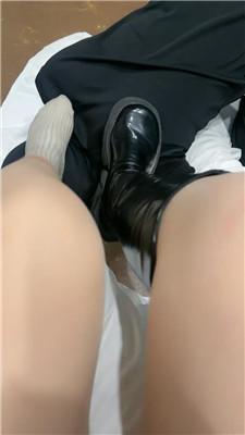 【棋棋大人】下跪超臭棉袜狂舔羞辱 JS250219-9