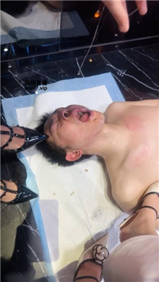 【娩娩】圈内聚会-多女王呕吐物喂食【四视角版】 bf51373