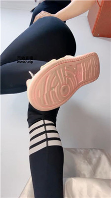 【蛮蛮呀】瑜伽裤足臀炸    250421-15