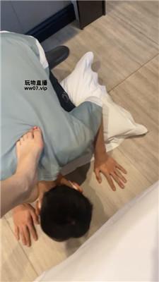 【沐沐】磕头求舔小妹玉足 JS250519-32