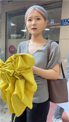 【素人挖掘机】开发皮鞋白袜小姐姐车内调 JS250606-26