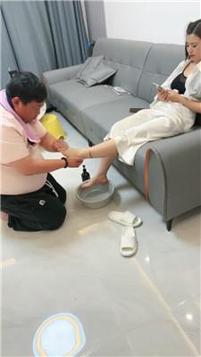 【冷兮】肥狗下跪伺候我 JS250617-24