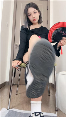 【安娜】学姐棉袜炸    250625-40