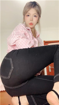 【忘不了】臀炸高跟鞋裸足    250721-22