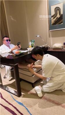 【伊潼】绿帽的天堂场 JS250808-2