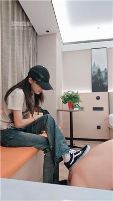 【芸芸大人】脏鞋原味白袜蹂躏踩 bf56954