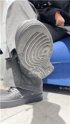 【黑心小魔女】滚进来挨骂    251102-6