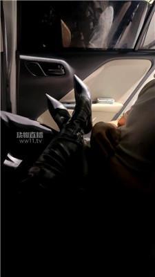 【MrsCai】车内美腿诱惑挑 JS251222-18