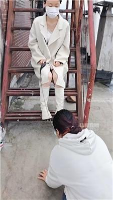 【爱可】素人天台调教母狗 bf61913