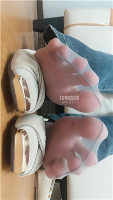 【拽拽】动脚趾早些羞辱短丝    260331-37