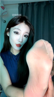 【团团子】肉丝白袜    260406-22