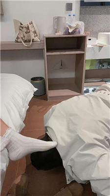 【兔女】原味棉袜玉足舔【完整版】 JS260412-29