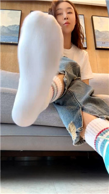 【夏芙】白袜裸足    260411-26