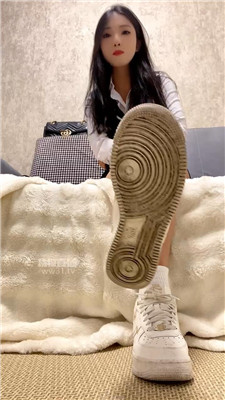 【海绵大大】绿帽贡猪报销账单    260412-13