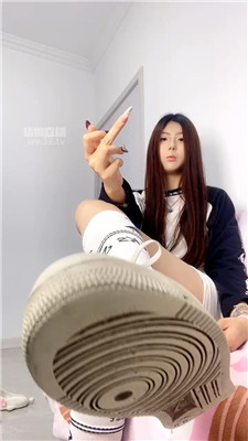 【小懿】脏空军长筒白棉袜    260413-33