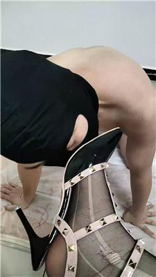 【甜莓小兔】铆钉高跟玉足玩贱奴【上】 JS260415-52