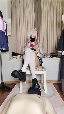 【泡芙酱】cos女神白丝物化脚垫奴 bf62274