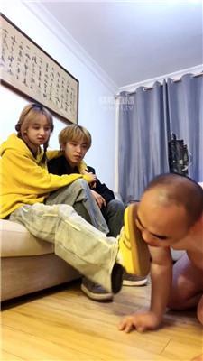 【西北傻子】做情侣主的脚奴鞋 JS260416-57