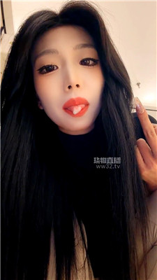 【熙熙】裸足美臀诱惑    260414-38