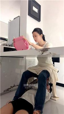 【煎饼狗子】生活化调教超多圣水 JS260417-19