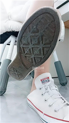 【依甜】和同学一起C婊子妈    260416-12