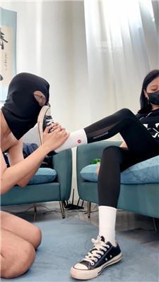 【小妮】健身女教练玩学员 JS260419-19