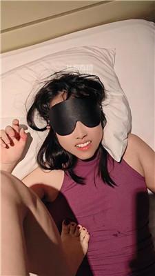 【倪主】母狗玉足狂舔 JS260419-41