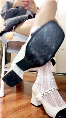 【姜琦琦】玛丽珍辱妻乳母    260418-19