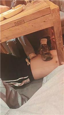 【清寒情侣】老师桌底被学生踩【上】【双视角版】 JS260420-20