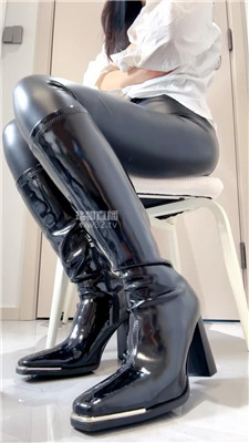 【夏夏】高跟靴皮裤三字经爆骂洗脑    260418-28