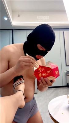 【婉瑶】狗子下跪求食物 JS260420-44