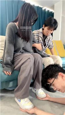 【布知名博主】路边开发情侣主玩 bf62407