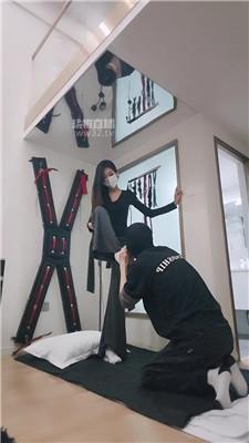 【天津183模特s】白袜辱-藤条抽-跳踩 JS260423-23