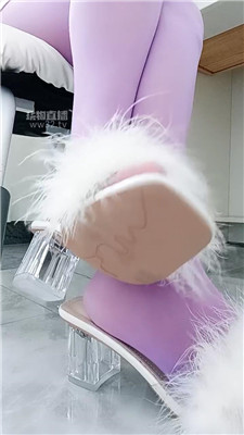 【依甜】老婆和情人羞辱阉割绿王八老公    260421-23