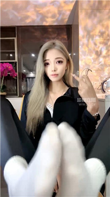 【大大】瑜伽裤白袜灯    260423-26