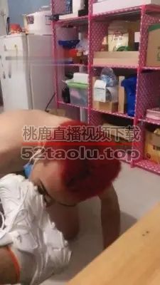 【女皇驾到】小白鞋喂食踩踏骑马绿帽怪 G-210608-37