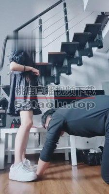 【猫神大人】运动小白鞋全体重踩踏 bf4126