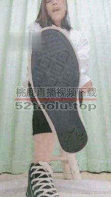 【妮蔻】第一视角-帆布鞋白袜裸足羞辱 bf4641