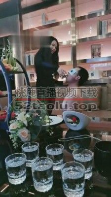 【成都六姐】精彩!三姐妹KTV玩狗 bf6492