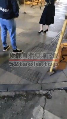 【梵高】路人美女颜值天花板踩踏 bf9138