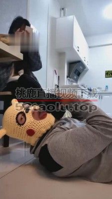 【与精神小妹的那些事】开发无意识舔鞋 bf1973